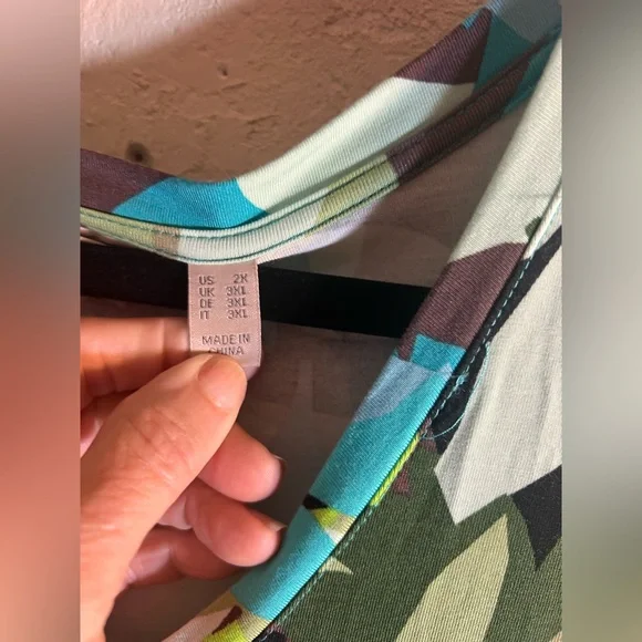 Plus size Maxi LOGO by Lori Goldstein Multicolor Leaf Print Maxi Dress 2X - Picture 2 of 10